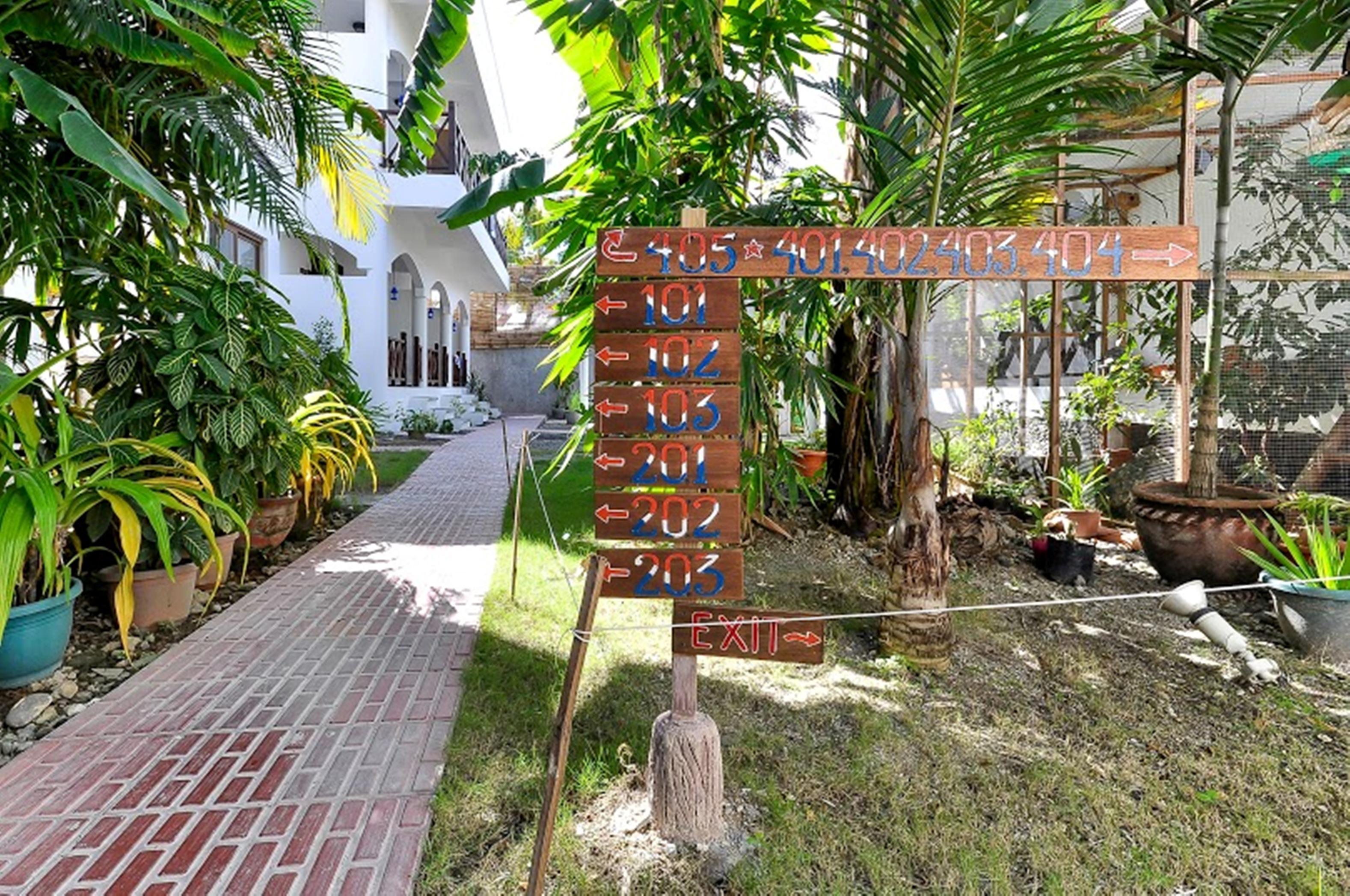 Nirvana Beach Resort Balabag  Екстериор снимка