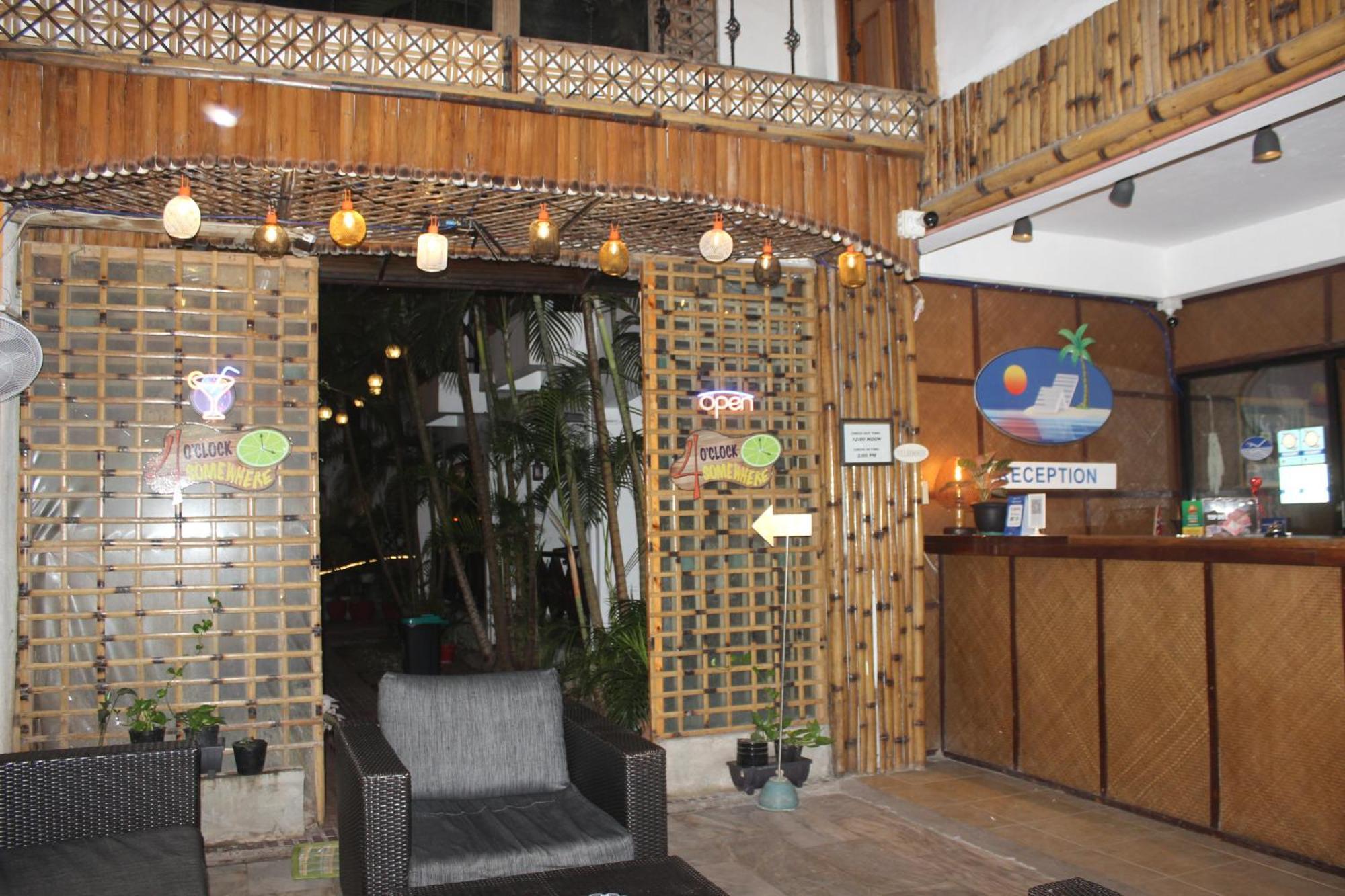 Nirvana Beach Resort Balabag  Екстериор снимка